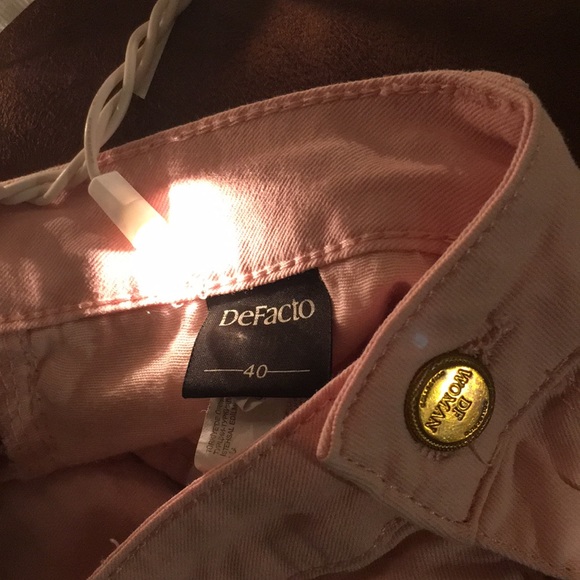 Pink - Picture 4 of 4